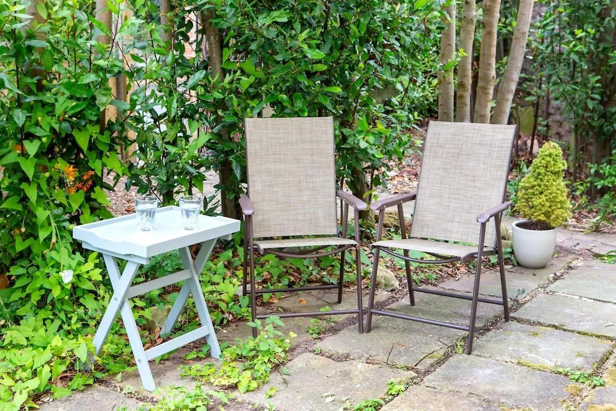 Charming Guest House In Amazing Exeter Location